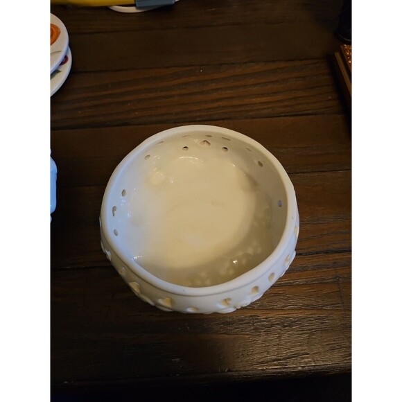 Vintage Pomander/Potpourri Bowl Ceramic Covered Ornate Bowl - Picture 2 of 6